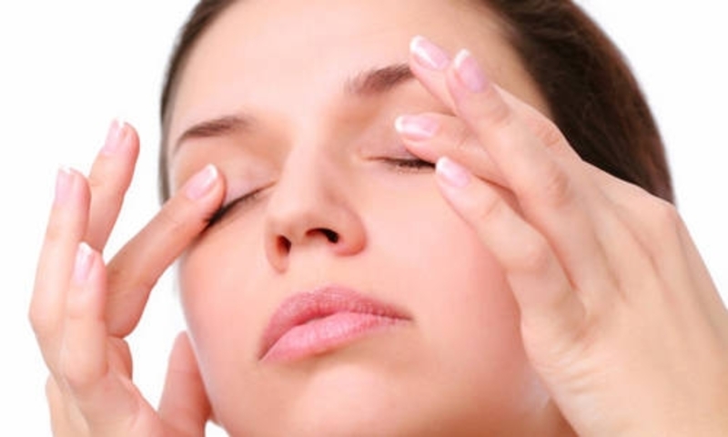 Bài tập nâng mí mắt cải thiện sụp mí và sở hữu đôi mắt rạng ngời