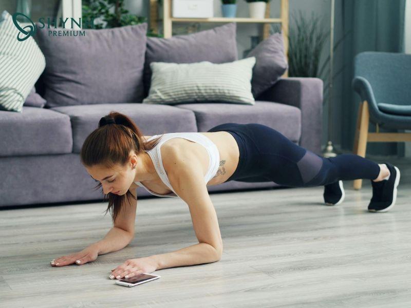 Bài tập Plank giúp người làm văn phòng giảm mỡ bụng