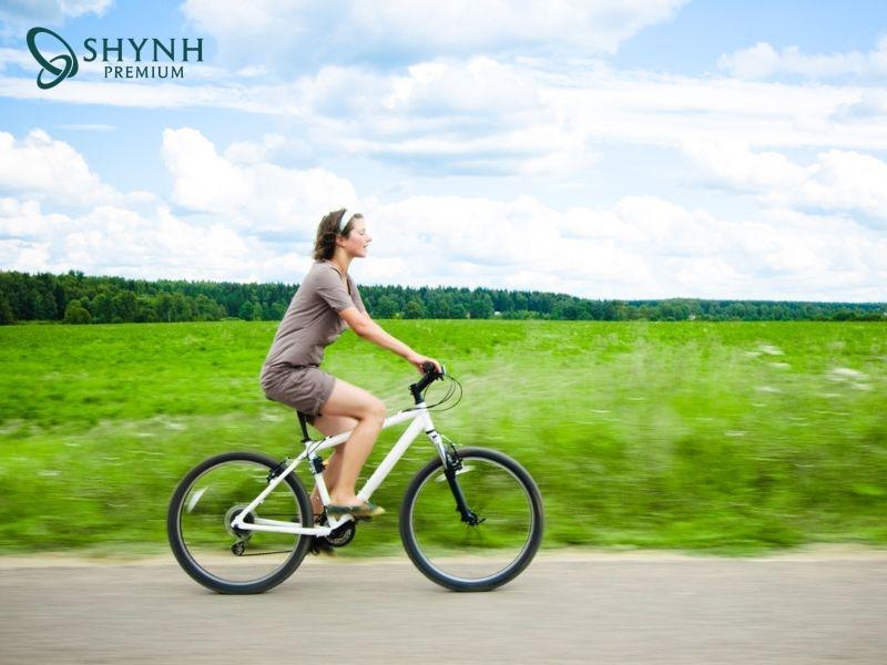 Tăng cường vận động như chạy bộ, đạp xe hay đi bộ sau bữa ăn để giảm mỡ