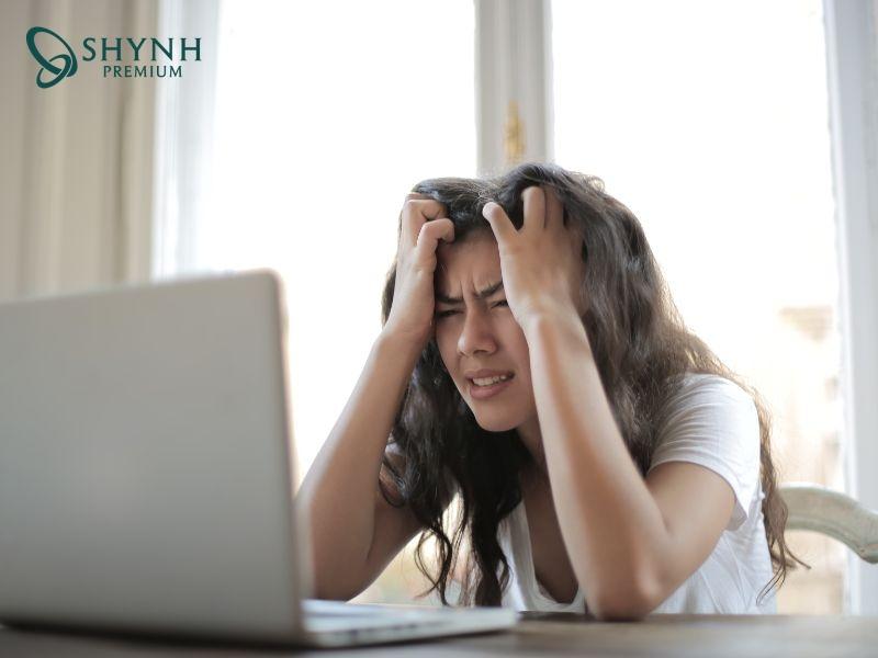 Căng thẳng và thiếu ngủ là một trong những nguyên nhân khiến ăn kiêng không hiệu quả