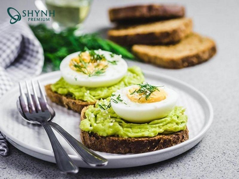 Bánh mì nguyên cám không thể thiếu trong thực đơn healthy giảm cân 7 ngày