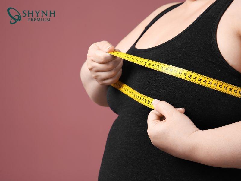 Mỡ ngực tích tụ do nhiều nguyên nhân khác nhau