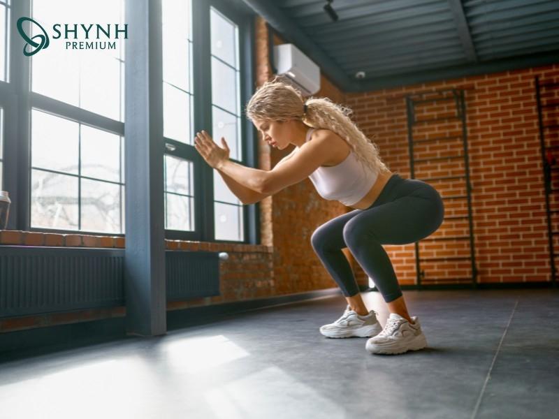 Bài tập Jump Squat hiệu quả hơn so với squat thường nhờ đốt calo nhiều hơn