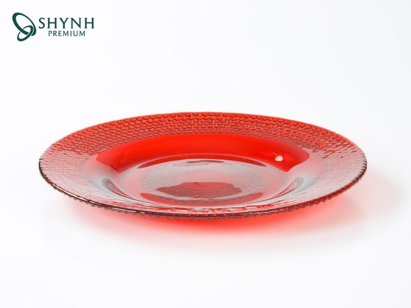 Đĩa màu đỏ tạo cảm giác no nhanh hơn, giúp ăn chậm hơn