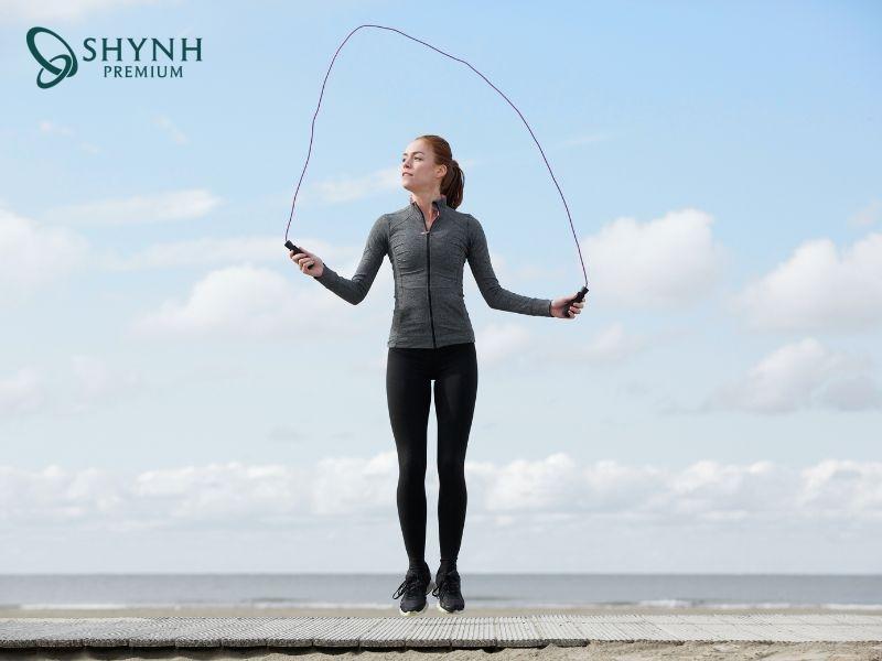 Bài tập Jump Rope (Nhảy dây) giúp đốt mỡ toàn thân