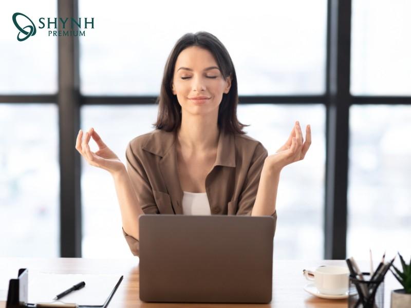 Quản lý căng thẳng và không ăn uống theo cảm xúc